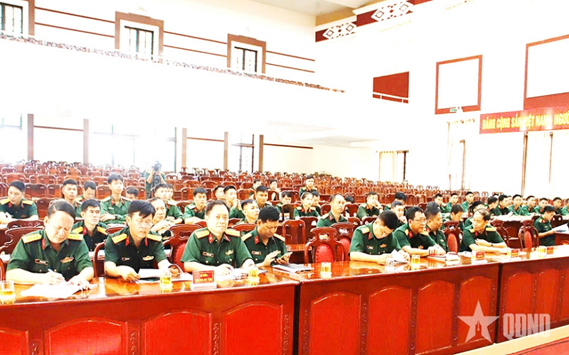 Trường Sĩ quan Lục quân 2 tập huấn công tác vật tư công tác Đảng, công tác chính trị