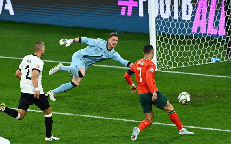 Tin thể thao (5-6): Ronaldo giúp Bồ Đào Nha vào chung kết Nations League