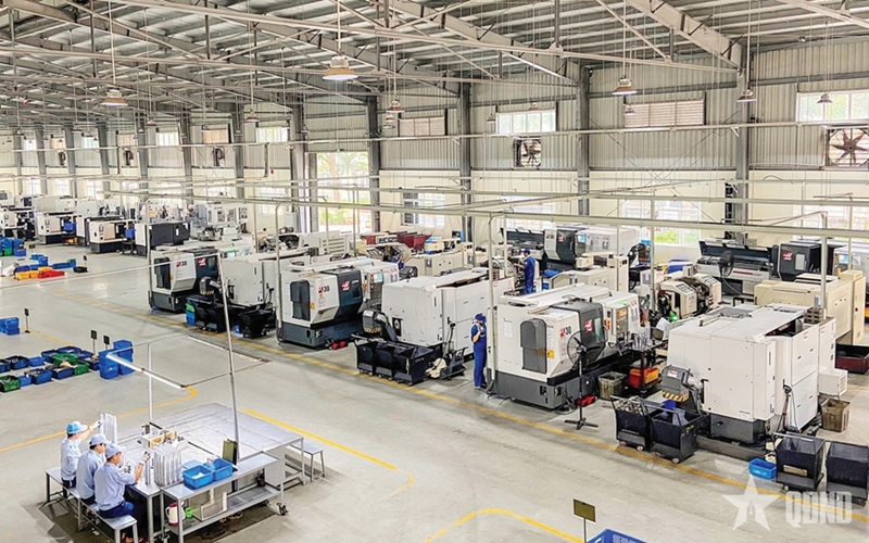 Chính sách về tiền lương, phụ cấp đặc thù với người lao động tại cơ sở công nghiệp quốc phòng nòng cốt