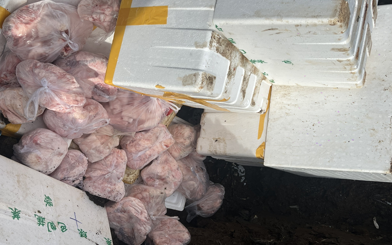 Đắk Lắk: Tiêu hủy 400kg thịt heo không rõ nguồn gốc, phạt gần 50 triệu đồng