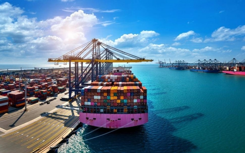 ​Trong 5 tháng, Việt Nam xuất siêu 4,67 tỷ USD
