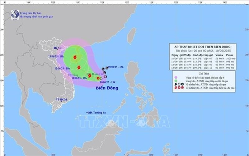 Thủ tướng yêu cầu chủ động ứng phó với áp thấp nhiệt đới có khả năng mạnh lên thành bão và mưa lũ
