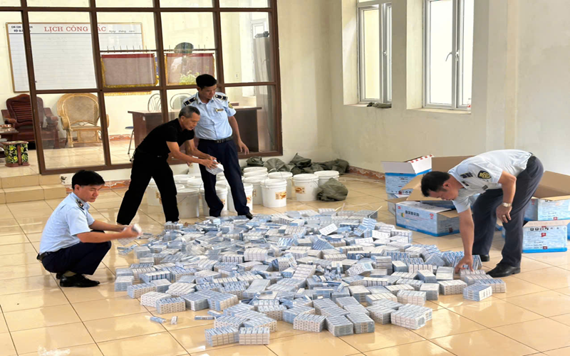 Chặn đứng đường đi lô thuốc lậu hơn 5.000 tuýp ở Quảng Ninh