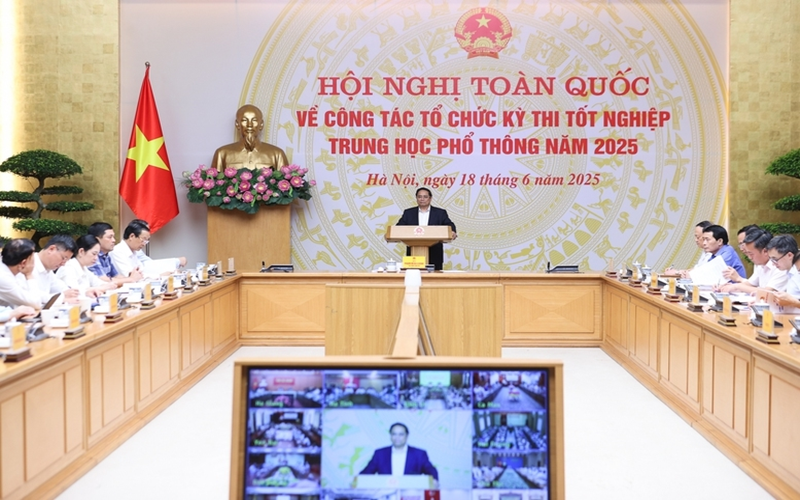 Thủ tướng Phạm Minh Chính: Tạo thuận lợi nhất cho mỗi thí sinh, tổ chức kỳ thi tốt nghiệp THPT thực sự là ngày hội của toàn xã hội