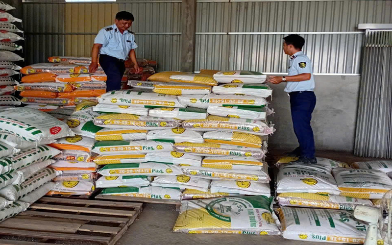 Kiên Giang: Đề nghị xử phạt 55 triệu đồng đối cơ sở kinh doanh phân bón không đạt chất lượng