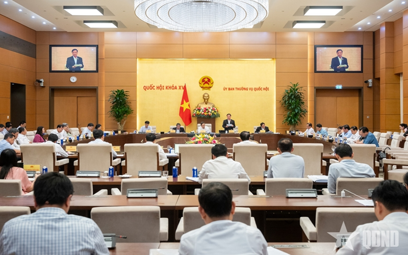 Xây dựng các chính sách vượt trội hình thành Trung tâm tài chính tại Việt Nam