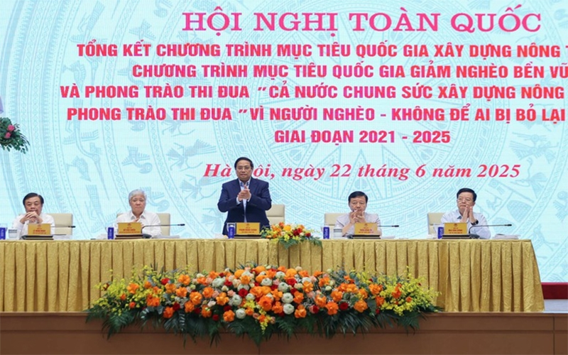 Thủ tướng Phạm Minh Chính chủ trì hội nghị trực tuyến toàn quốc về xây dựng nông thôn mới và giảm nghèo