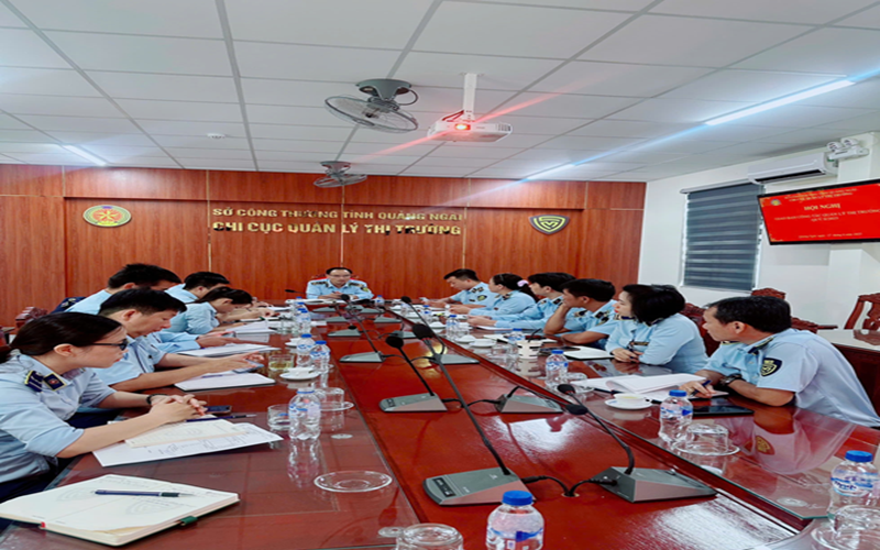 Chi cục QLTT tỉnh Quảng Ngãi tổ chức Hội nghị giao ban Quý II và triển khai nhiệm vụ 6 tháng cuối năm 2025