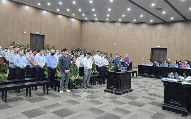 Xét xử vụ Phúc Sơn: Các bị cáo tự nguyện nộp hơn 220 tỷ đồng bồi thường, khắc phục hậu quả