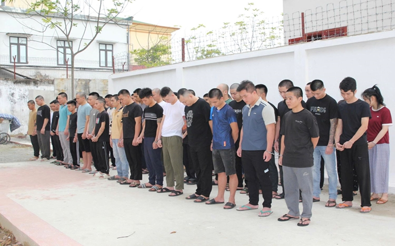 Bắt giữ 100 đối tượng lừa đảo qua mạng chiếm đoạt hơn 2.000 tỷ đồng