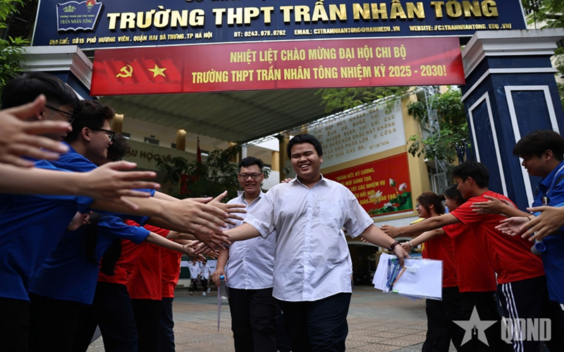 Đề Ngữ văn hay, chạm cảm xúc, khuyến khích tư duy độc lập