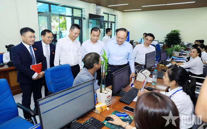 Hà Nội: Các phường, xã nhanh chóng bắt nhịp ngày đầu vận hành mô hình chính quyền địa phương hai cấp
