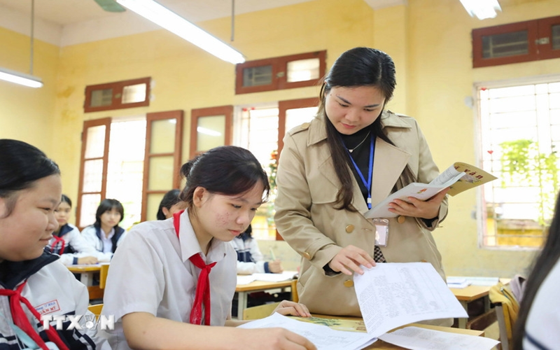 Lương của nhà giáo được xếp cao nhất trong hệ thống thang bậc lương hành chính sự nghiệp