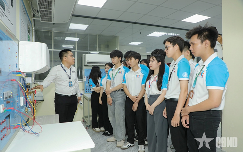 Các trường đại học phía Nam công bố điểm sàn tuyển sinh năm 2025