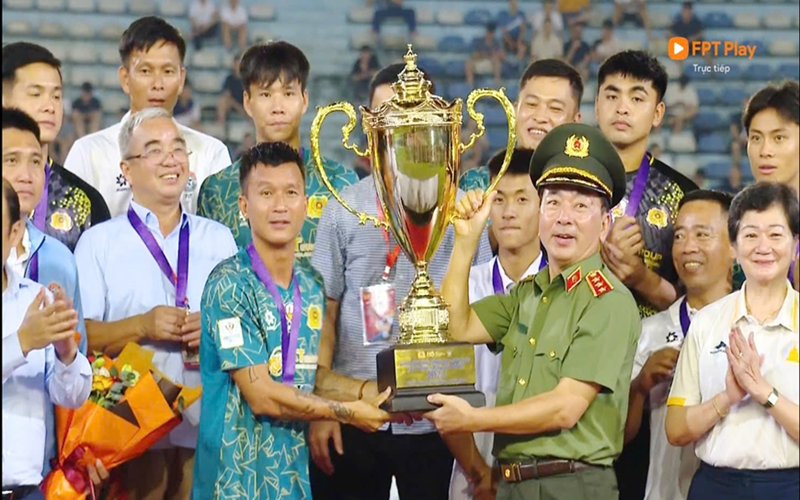Việt Nam vô địch Giải bóng đá công an, cảnh sát các nước ASEAN mở rộng