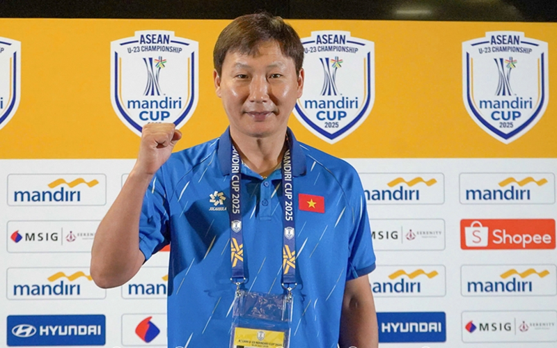 HLV Kim Sang-sik đặt mục tiêu cùng U23 Việt Nam vô địch giải Đông Nam Á