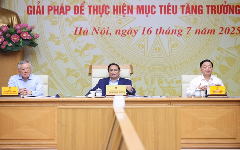 Thủ tướng Phạm Minh Chính: Tăng trưởng 8,3-8,5% không phải là mục tiêu bất khả thi