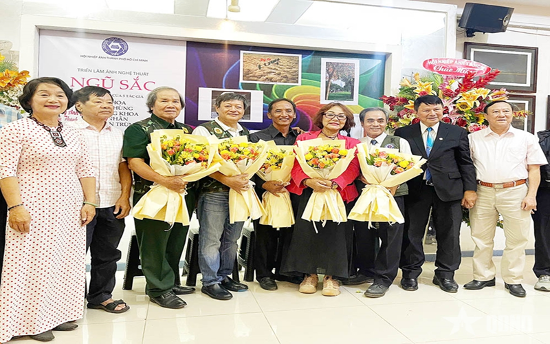 Hội Nhiếp ảnh TP Hồ Chí Minh khai mạc triển lãm ảnh “Ngũ sắc”