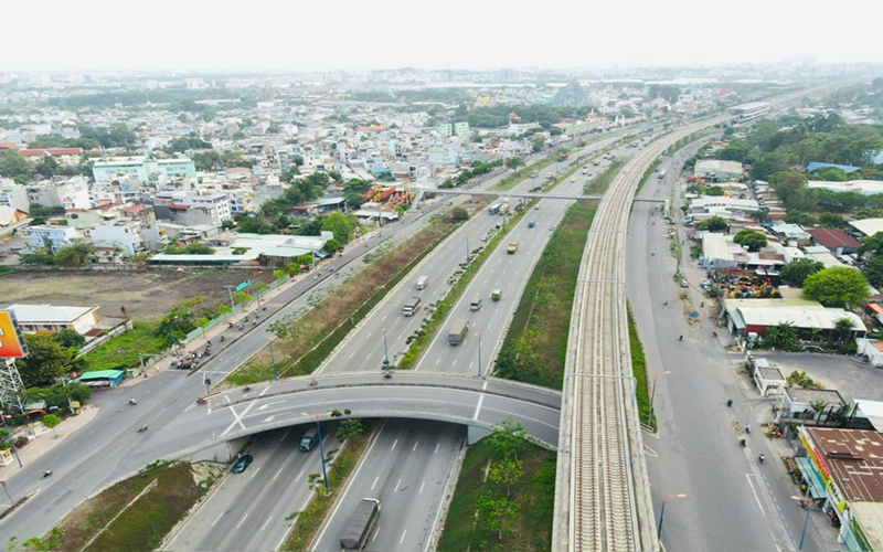 Hạ tầng giao thông tạo “cú hích” vực dậy bất động sản TP Hồ Chí Minh