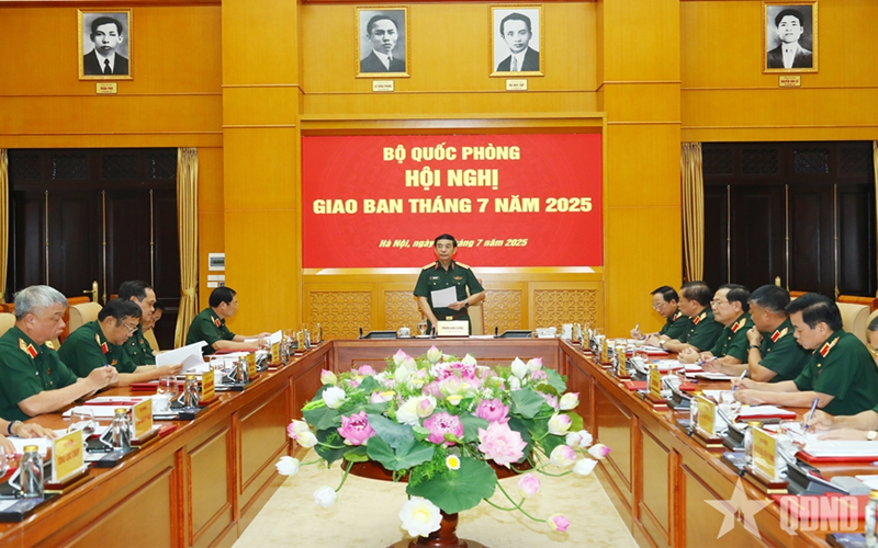Đại tướng Phan Văn Giang chủ trì hội nghị giao ban Bộ Quốc phòng tháng 7-2025