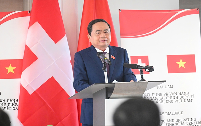 Chủ tịch Quốc hội Trần Thanh Mẫn dự Tọa đàm về xây dựng, vận hành Trung tâm tài chính quốc tế