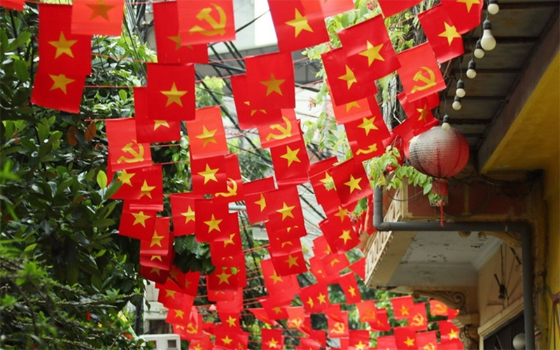Triển lãm tư liệu kỷ niệm Cách mạng Tháng Tám và Quốc khánh 2-9