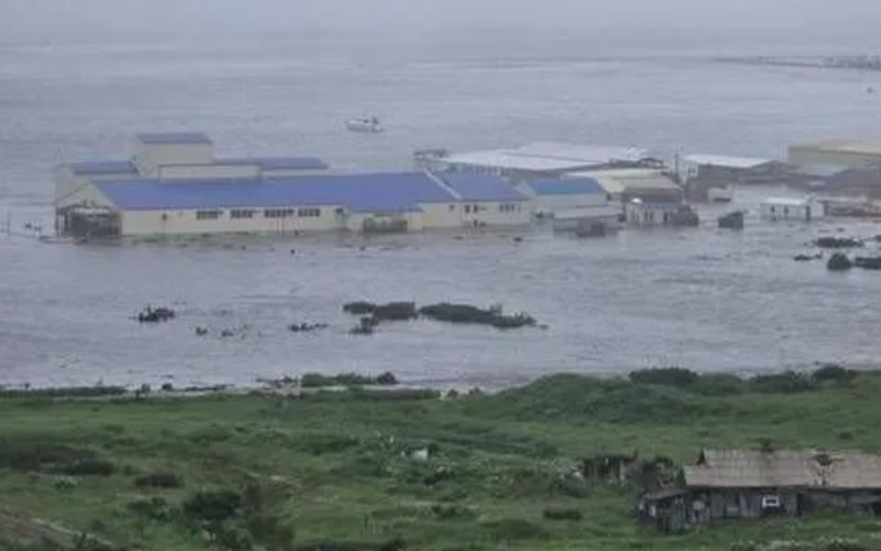 Sóng thần gây ngập lụt ở vùng Viễn Đông sau trận động đất tại Kamchatka (Nga)