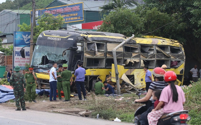 Khởi tố tài xế xe khách chạy quá tốc độ gây tai nạn khiến 10 người tử vong ở Hà Tĩnh