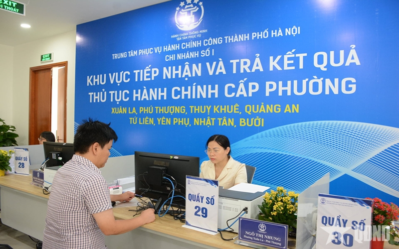 Hà Nội rà soát, chấn chỉnh tình trạng “cò làm giấy tờ” thủ tục hành chính