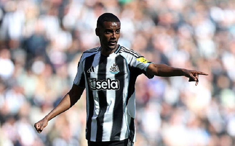 Tin thể thao (2-8): Newcastle khước từ lời đề nghị khủng từ Liverpool