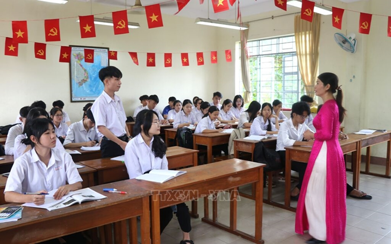 Bồi đắp tâm lý tích cực cho nhà giáo