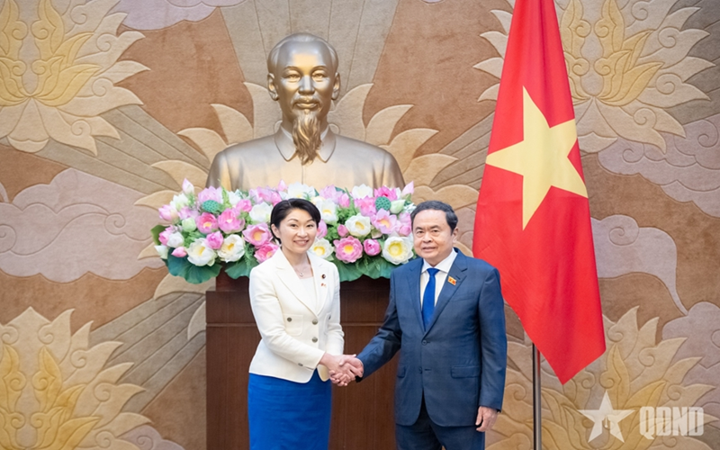 Chủ tịch Quốc hội Trần Thanh Mẫn tiếp Chủ tịch Liên minh Nghị sĩ hữu nghị Nhật Bản - Việt Nam