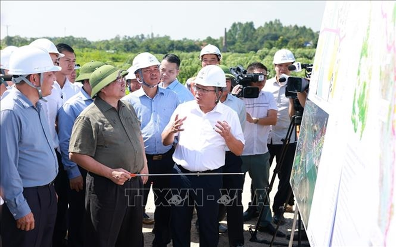 Thủ tướng Phạm Minh Chính: Đến 19-8 phải hoàn thành dự án đường dây tải điện 500kV Lào Cai - Vĩnh Yên