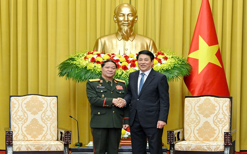 Chủ tịch nước Lương Cường tiếp Chủ nhiệm Tổng cục Chính trị Quân đội nhân dân Lào