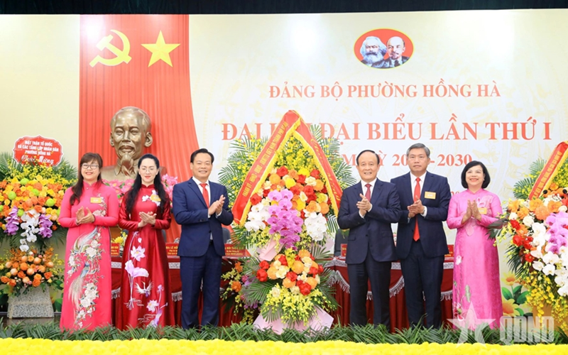 Chủ tịch HĐND thành phố Hà Nội Nguyễn Ngọc Tuấn dự Đại hội đại biểu Đảng bộ phường Hồng Hà lần thứ I, nhiệm kỳ 2025-2030
