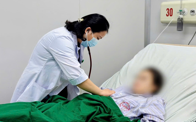 Thai phụ IVF nguy kịch vì lao phổi, bác sĩ cảnh báo cần tầm soát trước khi mang thai