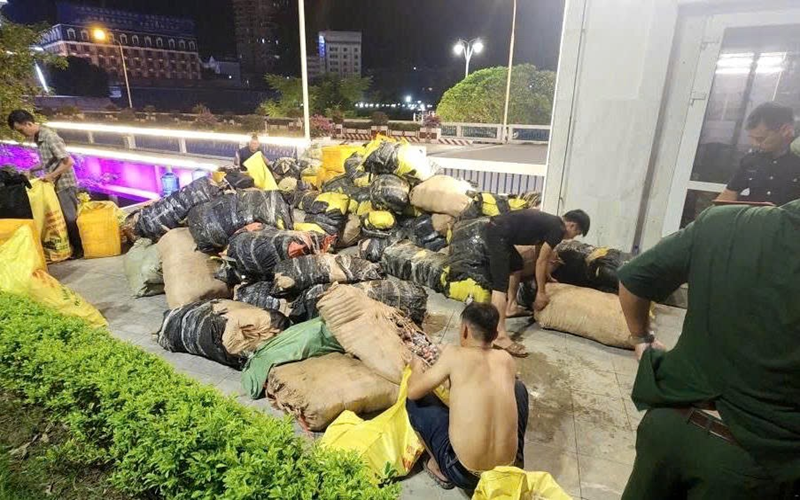 Lào Cai: Phát hiện trên 10 tấn hàng hóa không có hoá đơn, chứng từ hợp pháp
