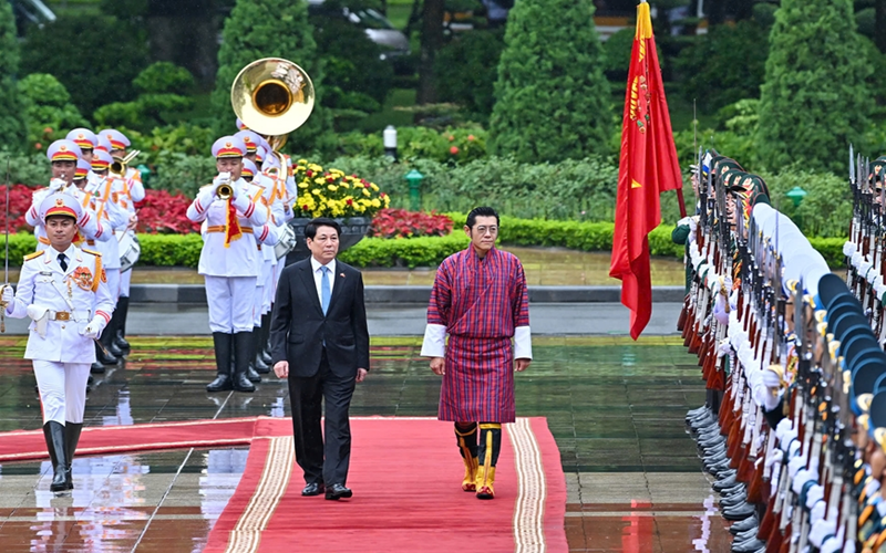 Chủ tịch nước Lương Cường chủ trì Lễ đón cấp nhà nước Quốc vương Bhutan