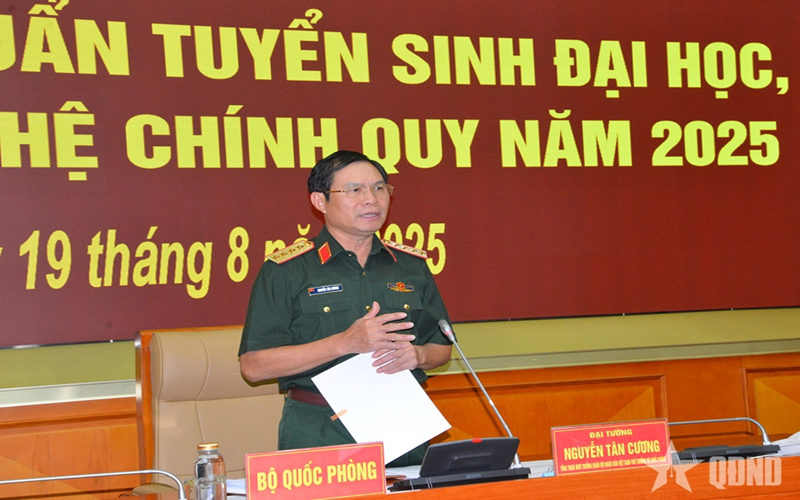 Đại tướng Nguyễn Tân Cương chủ trì Hội nghị xét duyệt điểm chuẩn tuyển sinh đại học, cao đẳng quân sự hệ chính quy năm 2025