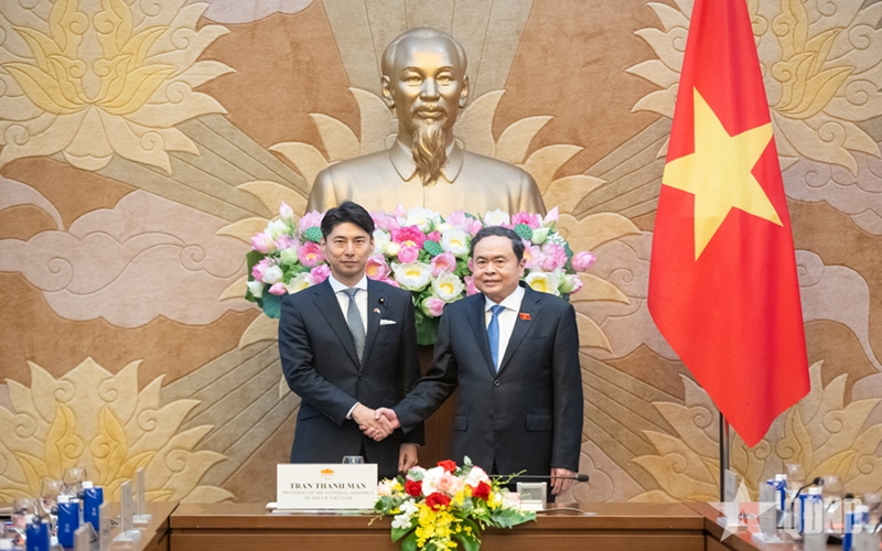Chủ tịch Quốc hội Trần Thanh Mẫn tiếp đoàn đại biểu Ban Thanh niên Đảng Dân chủ Tự do Nhật Bản