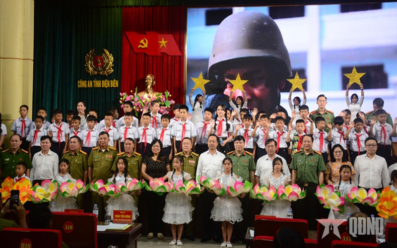 Điện Biên: Tiếp nhận, hỗ trợ đào tạo 40 học sinh