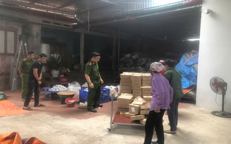 Bắc Ninh: Chuyển cơ quan điều tra vụ việc sản xuất bánh kẹo có dấu hiệu giả mạo nhãn hiệu