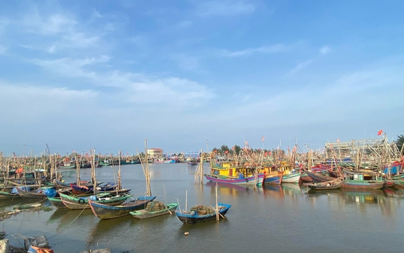 Ninh Bình không cho tàu, thuyền ra khơi từ sáng 24-8