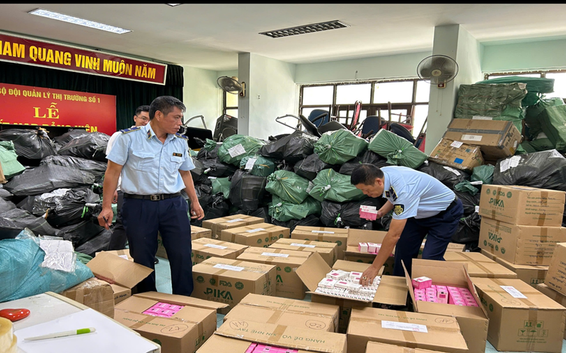 Hà Nôi: Xử phạt một Doanh nghiệp số tiền hơn 703 triệu đồng về hành vi đặt hàng người khác sản xuất hàng hoá xâm phạm quyền đối với nhãn hiệu