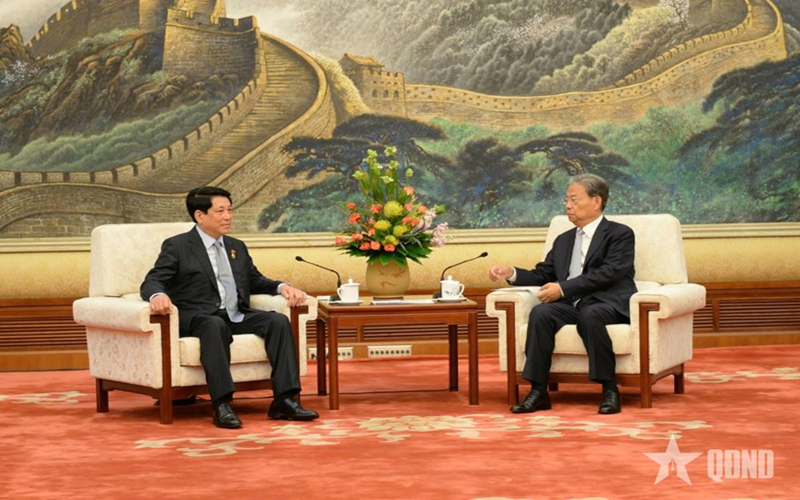 Chủ tịch nước Lương Cường hội kiến Ủy viên trưởng Nhân đại toàn quốc Trung Quốc Triệu Lạc Tế