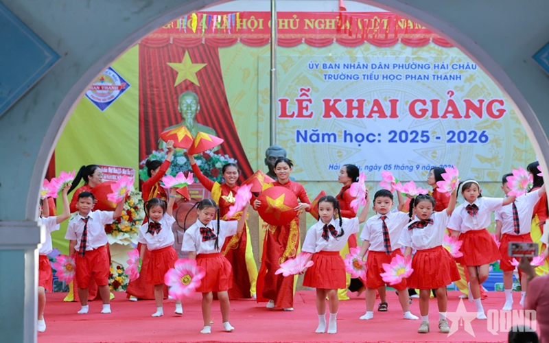 Hơn 670.000 học sinh tại Đà Nẵng đón chào năm học mới