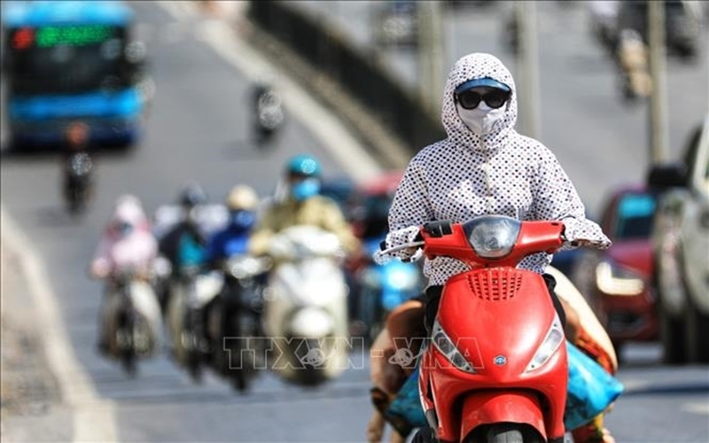 Thời tiết hôm nay (8-9): Bão số 7 giật cấp 13, nhiều nơi đêm có mưa dông, ngày nắng nóng