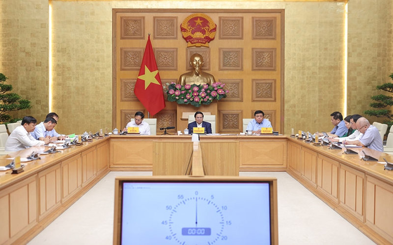 Thủ tướng Phạm Minh Chính: Khẩn trương xây dựng báo cáo nghiên cứu khả thi dự án đường sắt Lào Cai - Hà Nội - Hải Phòng