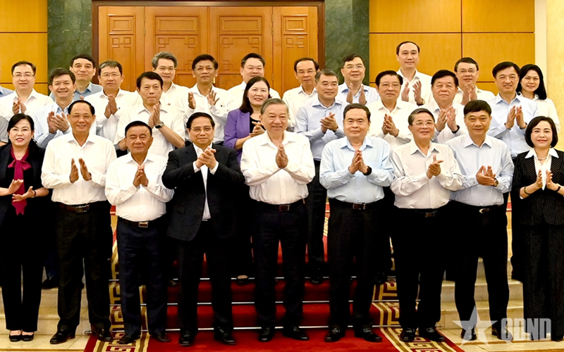 Tổng Bí thư Tô Lâm chủ trì cuộc làm việc của Bộ Chính trị với Ban Thường vụ Đảng ủy Quốc hội