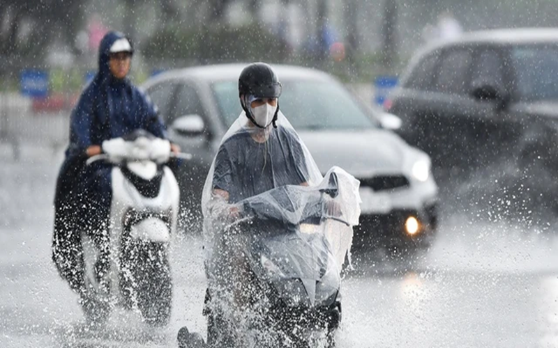 Thời tiết hôm nay (12-9): Bắc Bộ và Nam Bộ có mưa dông